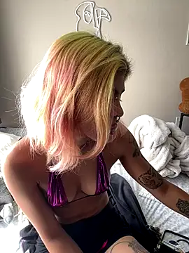 Snapshot of Harley_cams chatting on 10-14-25, 04:52 Harley cams online show from 10-14-25, 04:52