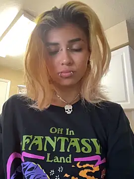 Snapshot of Harley_cams chatting on 10-26-25, 06:14 Harley cams online show from 10-26-25, 06:14