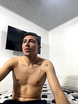 Snapshot of pareja_curiosa19 chatting on 10-29-25, 02:14 pareja curiosa19 online show from 10-29-25, 02:14