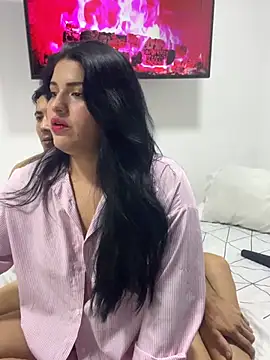 pareja curiosa19 online show from 02-03-26, 02:21