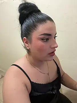 Snapshot of pareja_curiosa19 chatting on 05-08-26, 11:21 pareja curiosa19 online show from 05-08-26, 11:21