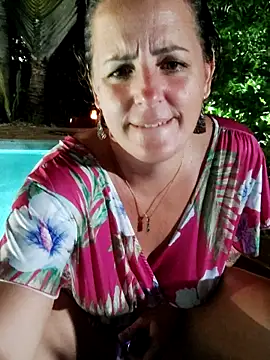 emiliemilf online show from 04-22-26, 05:32