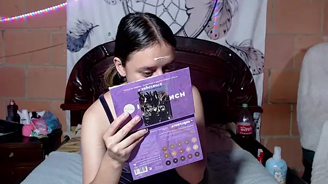 Snapshot of Sukychan_ chatting on 03-18-25, 08:59 Sukychan  online show from 03-18-25, 08:59