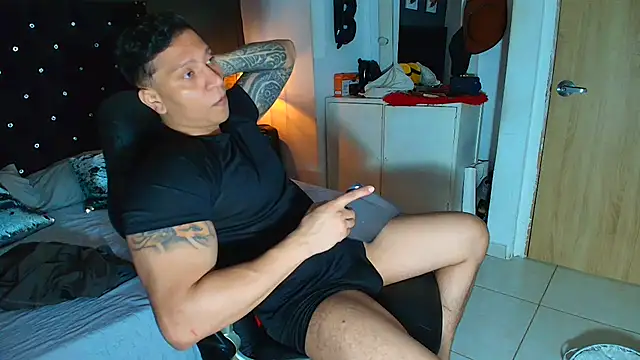 ethan dalton  online show from 03-12-26, 03:56