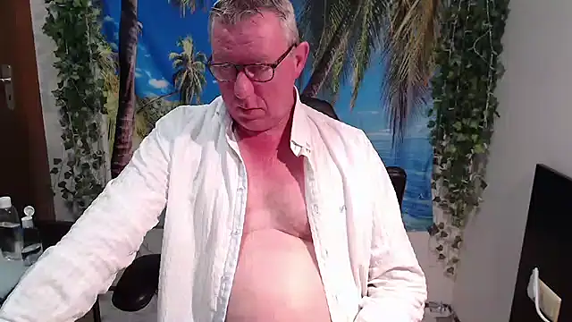 JamesBauer online show from 12-05-25, 04:32