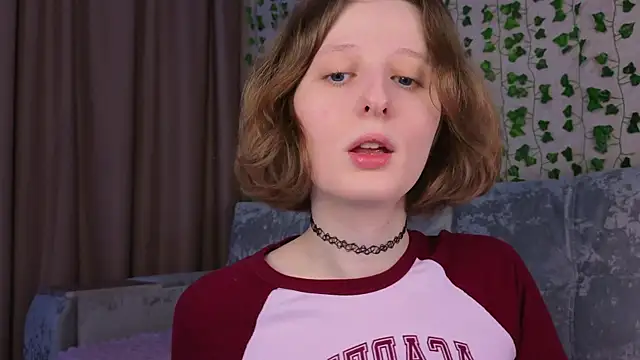 c0ralynx online show from 12-15-25, 06:23