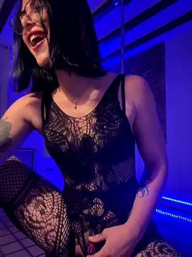 Snapshot of missninasparkle chatting on 09-15-25, 08:20 missninasparkle online show from 09-15-25, 08:20