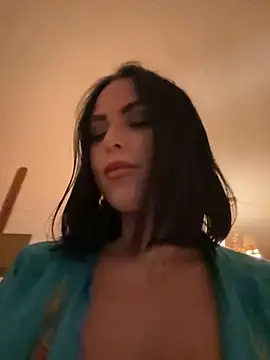 Snapshot of missninasparkle chatting on 10-11-25, 09:57 missninasparkle online show from 10-11-25, 09:57