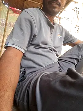 Snapshot of hot_integer chatting on 10-06-25, 03:37 hot integer online show from 10-06-25, 03:37