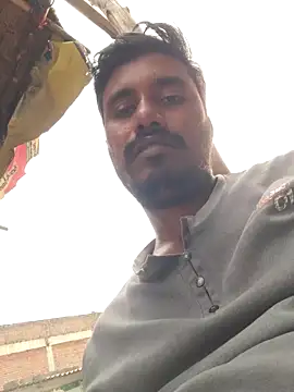 Snapshot of hot_integer chatting on 10-11-25, 12:04 hot integer online show from 10-11-25, 12:04