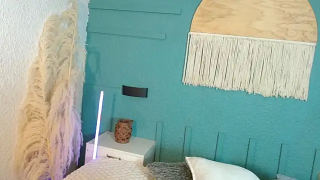 Snapshot of Parker_Lee chatting on 10-25-25, 12:51 Parker Lee online show from 10-25-25, 12:51