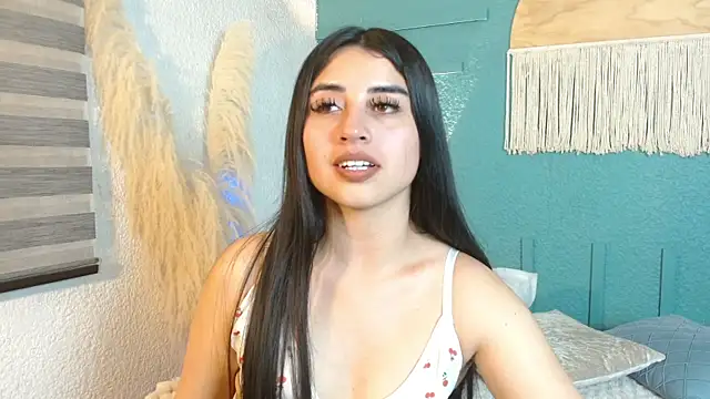 Snapshot of Parker_Lee chatting on 11-08-25, 12:44 Parker Lee online show from 11-08-25, 12:44