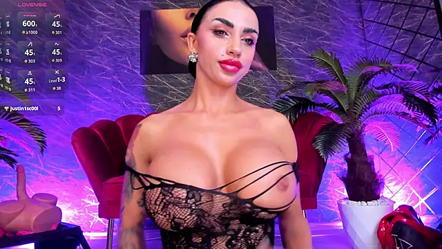 IzabelaTessa online show from 06-08-26, 07:47