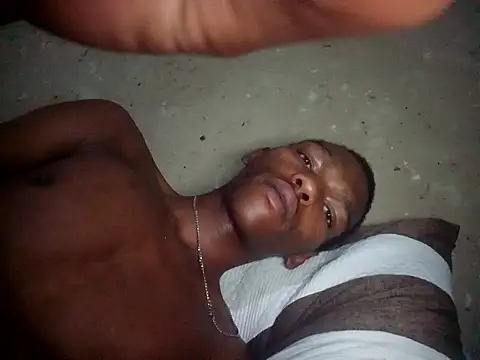 Snapshot of MajolaZN01 chatting on 03-26-26, 05:46 MajolaZN01 online show from 03-26-26, 05:46