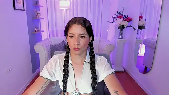 hanna mils online show from 06-13-26, 03:26