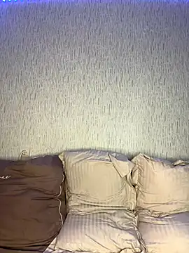 Ariana Sanderss online show from 09-20-25, 06:58