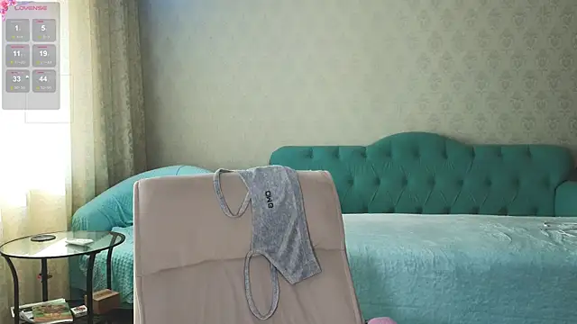 hot ass 18 online show from 04-27-26, 01:58