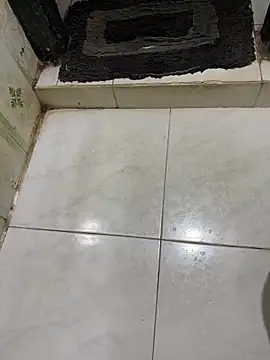 Snapshot of dilu98 chatting on 12-21-25, 02:08 dilu98 online show from 12-21-25, 02:08