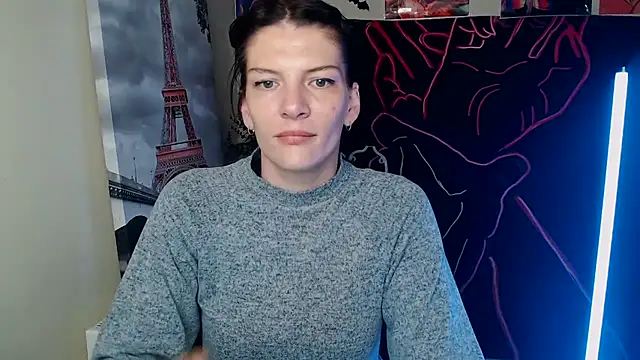 Snapshot of VanessaRey_ chatting on 10-24-25, 06:32 VanessaRey online show from 10-24-25, 06:32