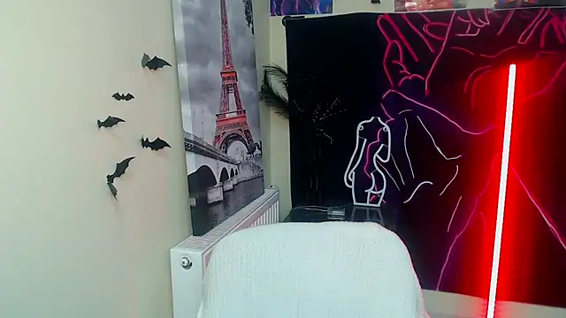 Snapshot of VanessaRey_ chatting on 11-13-25, 05:50 VanessaRey online show from 11-13-25, 05:50