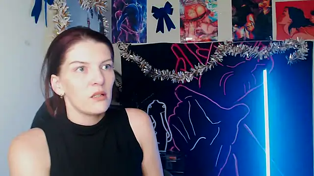 Snapshot of VanessaRey_ chatting on 12-15-25, 07:56 VanessaRey online show from 12-15-25, 07:56