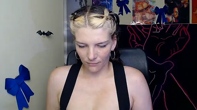 Snapshot of VanessaRey_ chatting on 06-25-26, 07:02 VanessaRey online show from 06-25-26, 07:02