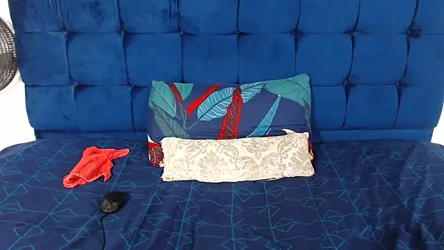 AriesCake online show from 12-18-25, 11:38