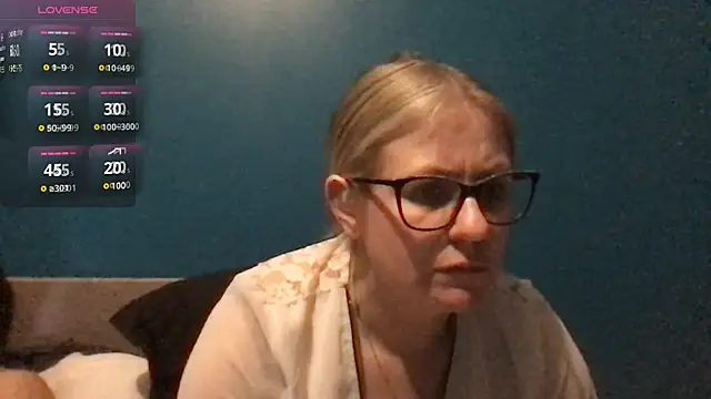 Snapshot of lady_gloria69 chatting on 03-20-25, 07:57 lady gloria69 online show from 03-20-25, 07:57