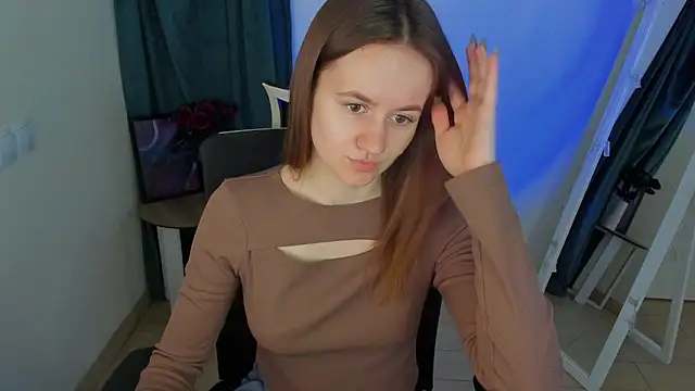 Snapshot of Catherine_e chatting on 12-02-25, 07:31 Catherine e online show from 12-02-25, 07:31