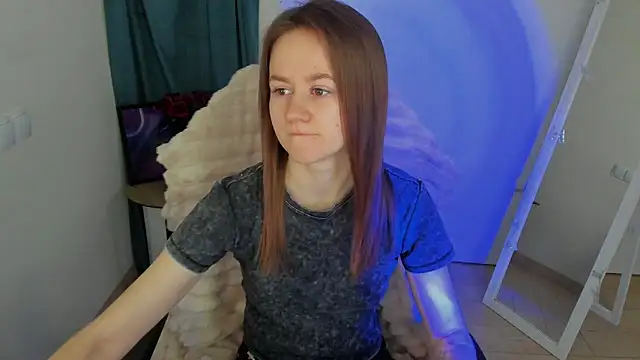 Snapshot of Catherine_e chatting on 12-03-25, 07:34 Catherine e online show from 12-03-25, 07:34