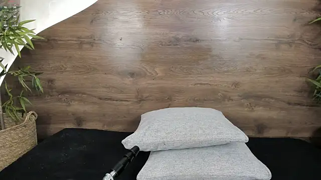 Snapshot of mia_lacy_ chatting on 11-22-25, 07:35 mia lacy online show from 11-22-25, 07:35