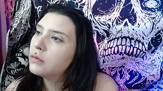 Snapshot of mikaskullcs chatting on 07-04-26, 10:27 mikaskullcs online show from 07-04-26, 10:27