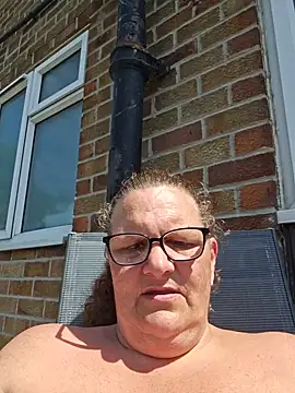MissQueenBeex online show from 05-30-26, 01:08