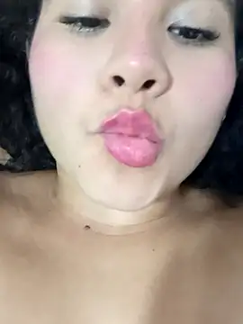 Snapshot of daika31 chatting on 09-17-25, 04:47 daika31 online show from 09-17-25, 04:47