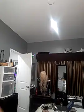 Snapshot of ItsBarbieBitcxxxx69 chatting on 12-16-25, 04:06 ItsBarbieBitcxxxx69 online show from 12-16-25, 04:06