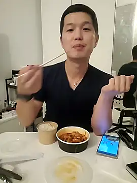 woonee827372 online show from 09-10-25, 03:56