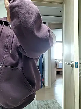 woonee827372 online show from 11-20-25, 03:07