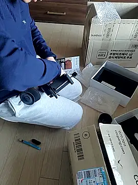 woonee827372 online show from 12-01-25, 05:01