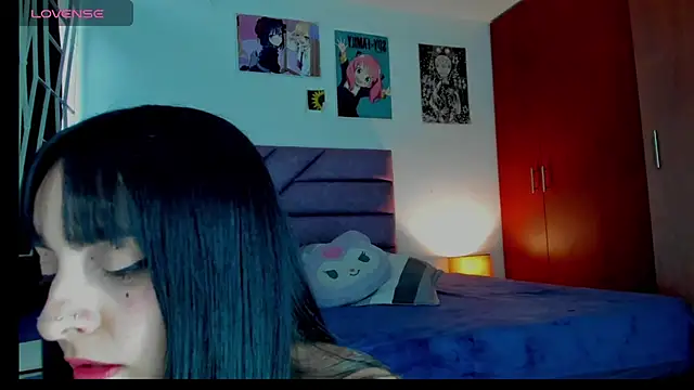 KARINNA  RAVEN online show from 05-21-26, 09:44