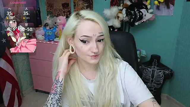 Snapshot of Manuela_unicorn chatting on 06-12-26, 08:41 Manuela unicorn online show from 06-12-26, 08:41
