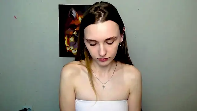 Doll Angelina online show from 05-19-26, 05:58
