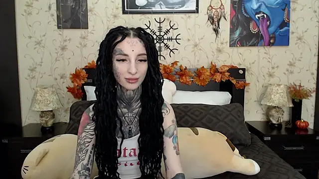 Snapshot of Velvetbat chatting on 11-09-25, 06:44 Velvetbat online show from 11-09-25, 06:44