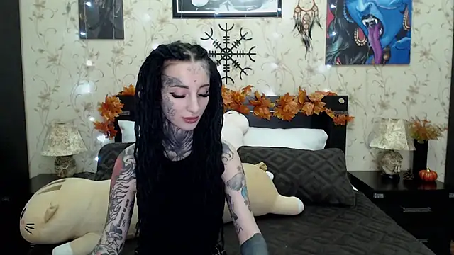 Snapshot of Velvetbat chatting on 11-14-25, 07:07 Velvetbat online show from 11-14-25, 07:07