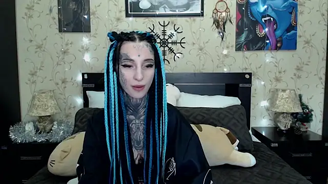 Snapshot of Velvetbat chatting on 12-14-25, 07:03 Velvetbat online show from 12-14-25, 07:03