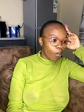 Snapshot of YummyMelanin117 chatting on 11-06-25, 09:15 YummyMelanin117 online show from 11-06-25, 09:15