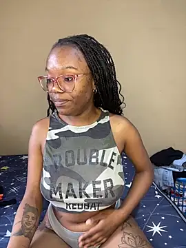 YummyMelanin117 online show from 03-16-26, 11:47