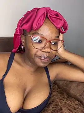 YummyMelanin117 online show from 04-24-26, 07:44