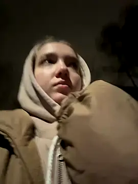 bambi lu online show from 11-11-25, 06:08