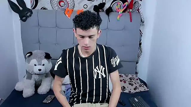 jeims hotboy online show from 09-11-25, 03:17