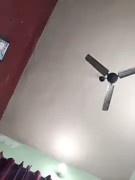 Eshwari Chopra online show from 11-13-25, 05:12